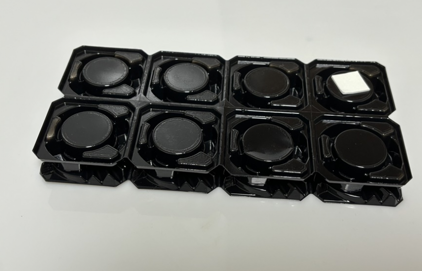 8 Cockroach Bait Box